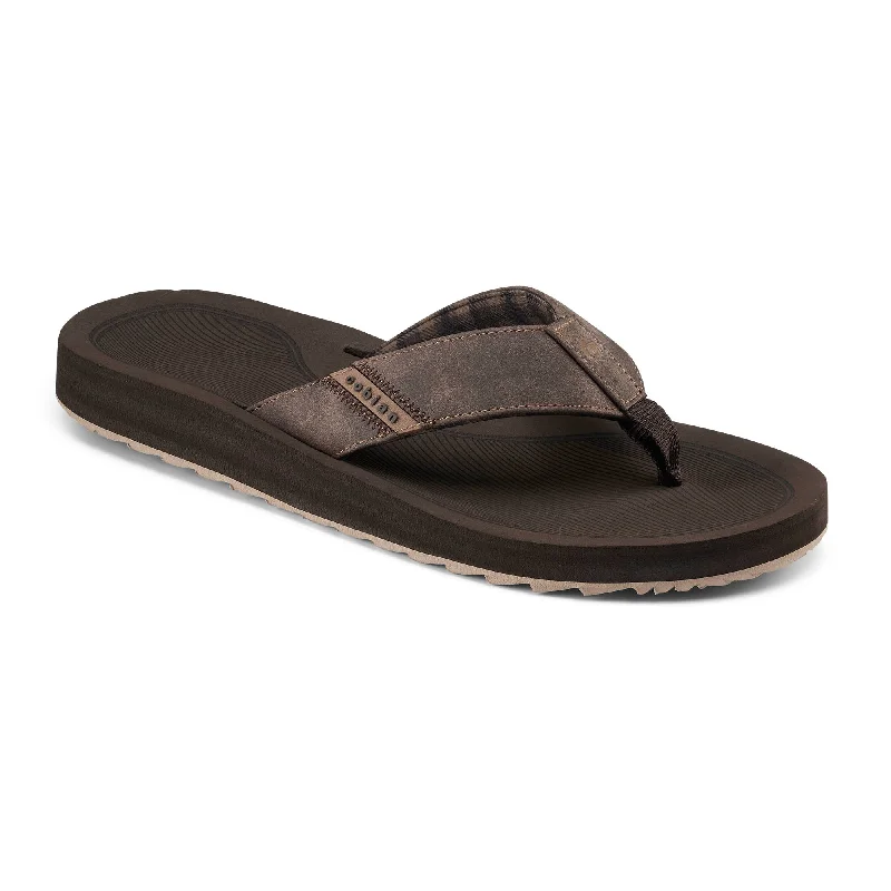 Men's sandals with a stretchy strap for a better fitARV 2™ Trek (Clearance)