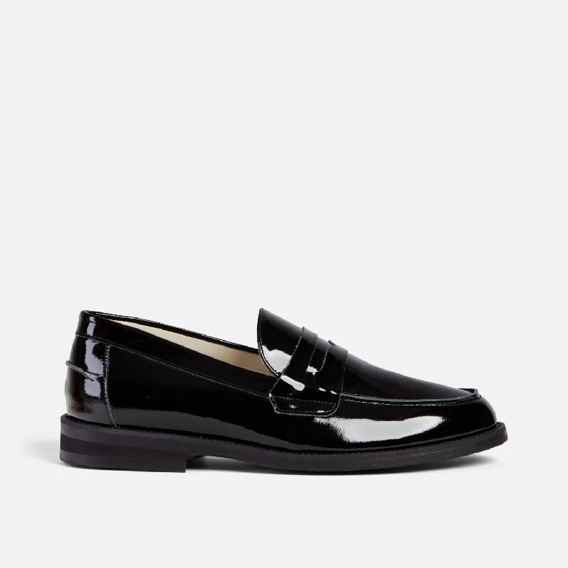 Men's loafers with a flexible sole for easy movementWilde Black Patent Penny Loafer - Men's Men's loafers with a flexible sole for easy movementWilde Black Patent Penny Loafer - Men's
