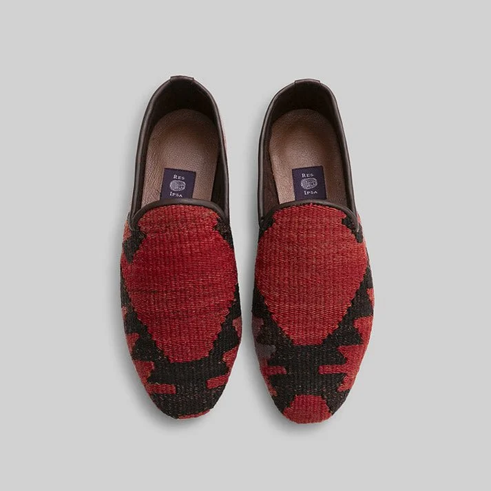 Men's loafers with a flexible sole for easy movementMen's Kilim Loafer Size 9