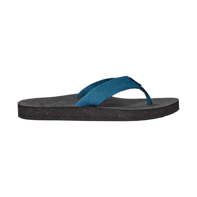 Men's sandals with a contrast stitching detailTeva Men's Reflip Flip Flop - Textural Blue