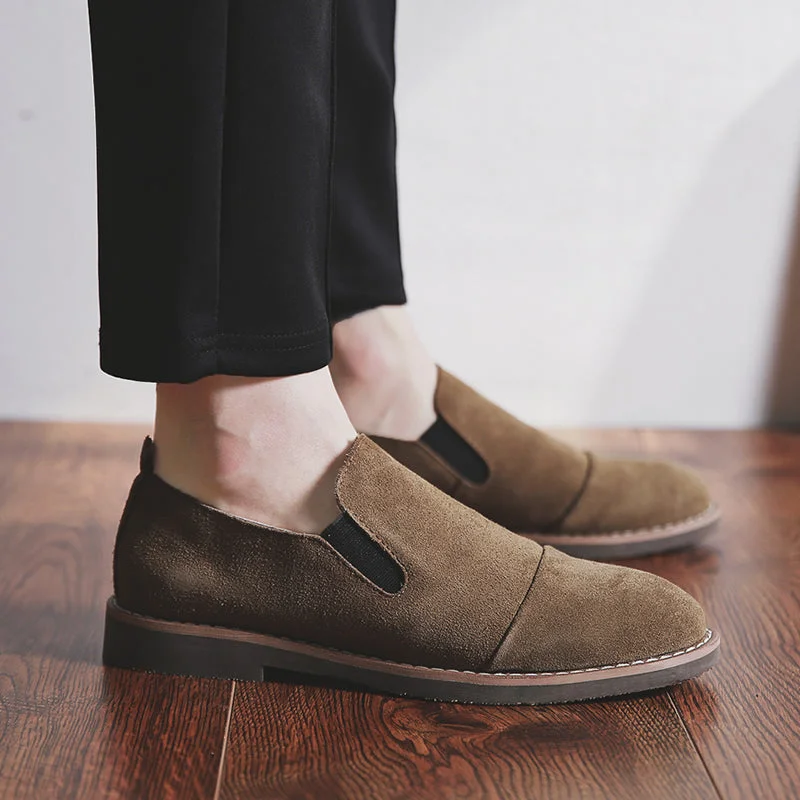 Men's loafers with a flexible sole for easy movementMen Summer Autumn Retro Leather Flats Loafers