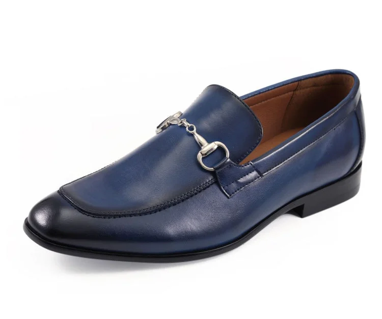 Men's loafers with a tassel front for a classic lookMarco Navy