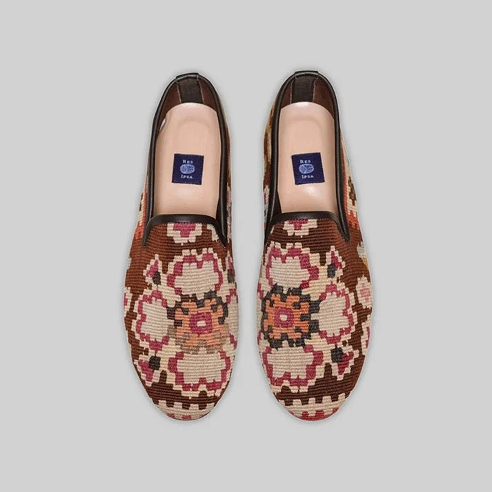 Men's loafers with a tassel front for a classic lookMen's Kilim Loafer Size 15