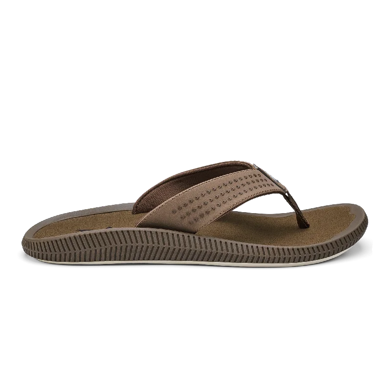 Men's sandals with a perforated leather upper for ventilationUlele - Mustang