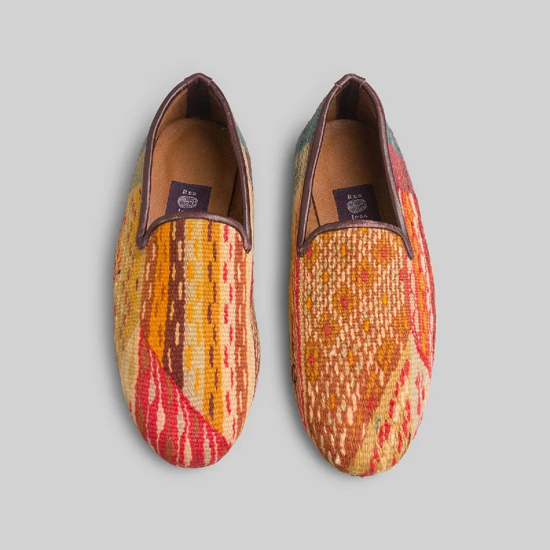 Men's loafers with a smooth leather finishMen's Kilim Loafer Size 7