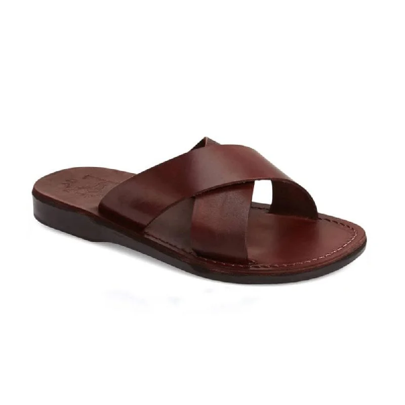 Men's sandals with a stretchy strap for a better fitMen's sandals with a stretchy strap for a better fitElan - Leather Slide On Sandal | Brown Men's sandals with a stretchy strap for a better fitMen's sandals with a stretchy strap for a better fitElan - Leather Slide On Sandal | Brown