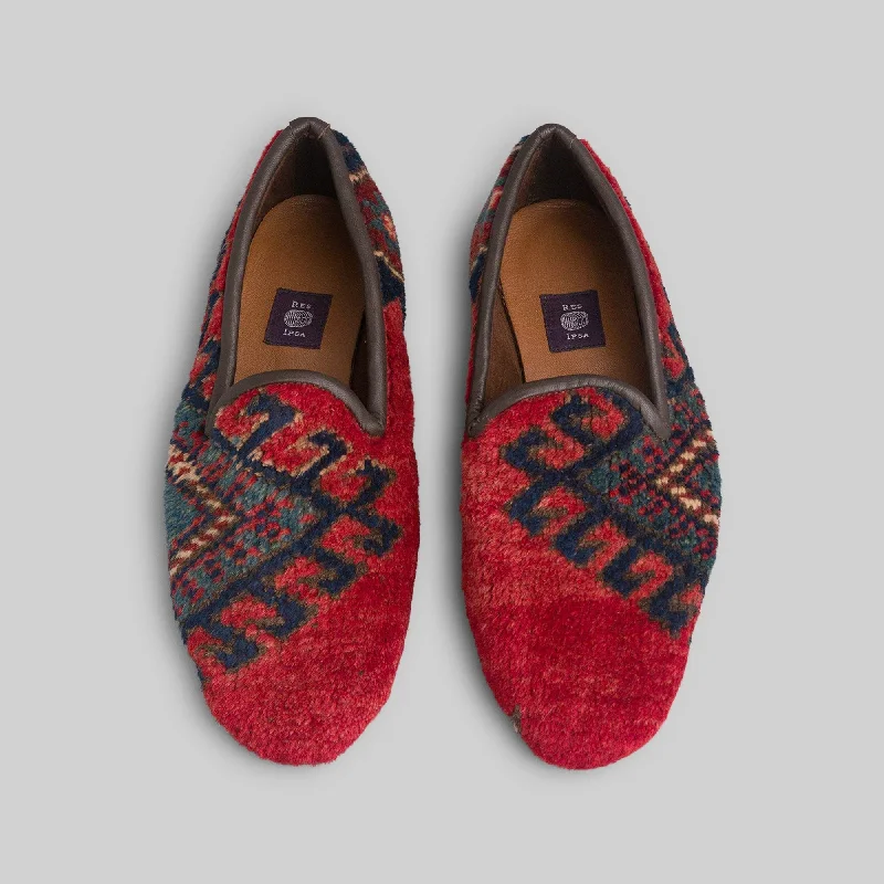 Men's loafers with a tassel front for a classic lookMen's Kilim Loafer Size 11