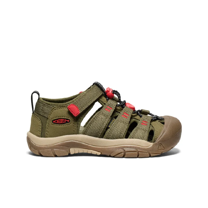 Men's sandals with a pointed toe for a stylish lookBig Kids' Newport H2  |  Martini Olive/Aura Orange