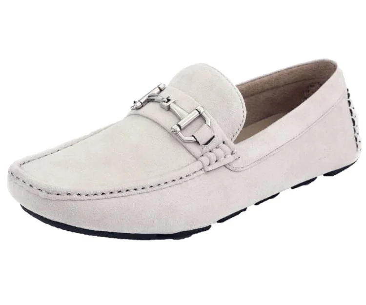 Men's loafers in a neutral color like black or brownWalken Cream