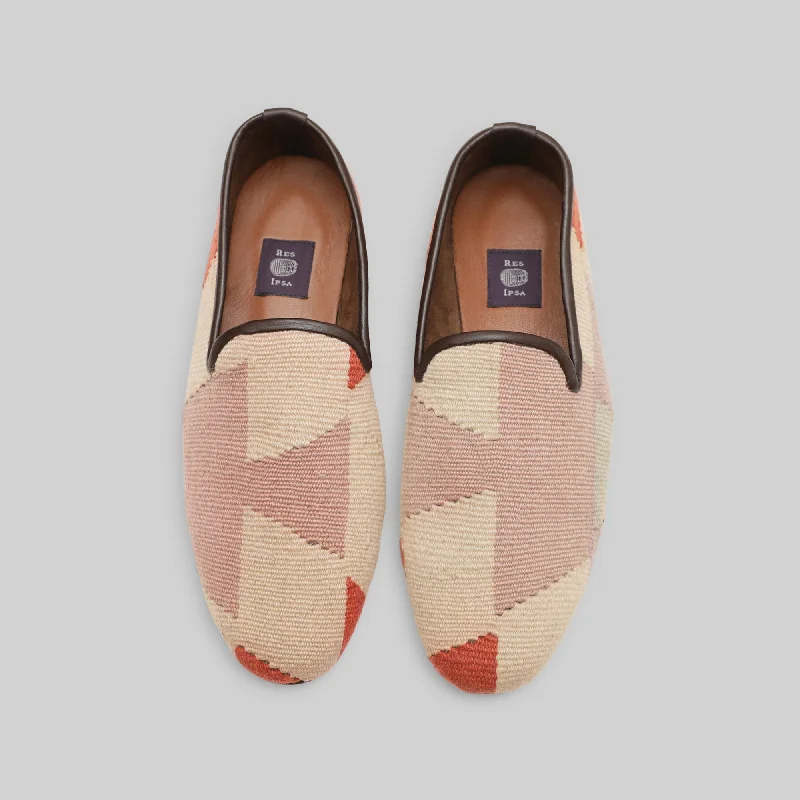 Men's loafers with a smooth leather finishMen's Kilim Loafer Size 9
