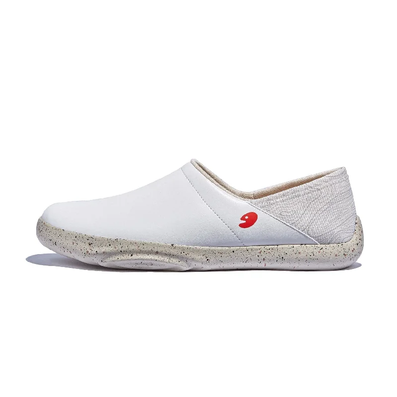 Men's loafers in a neutral color like black or brownBright White Mojacar II Men