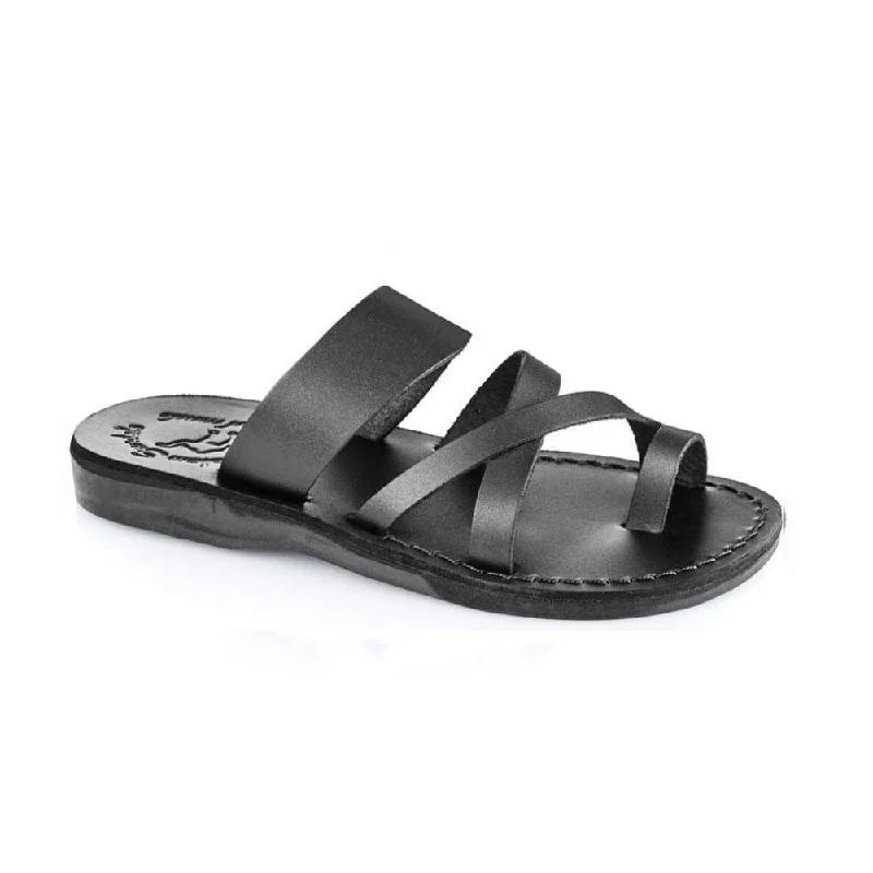 Men's leather sandals with an adjustable strapThe Good Shepherd - Leather Toe Loop Slide | Black Men's leather sandals with an adjustable strapThe Good Shepherd - Leather Toe Loop Slide | Black