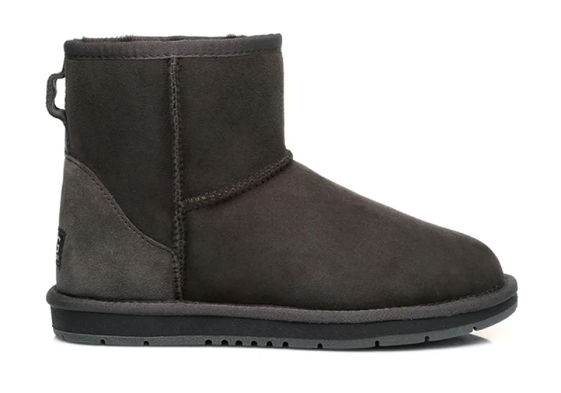 Men's slippers with a wool blend upper for warmth UGG Australian Shepherd Unisex Mini Classic Ugg Boots