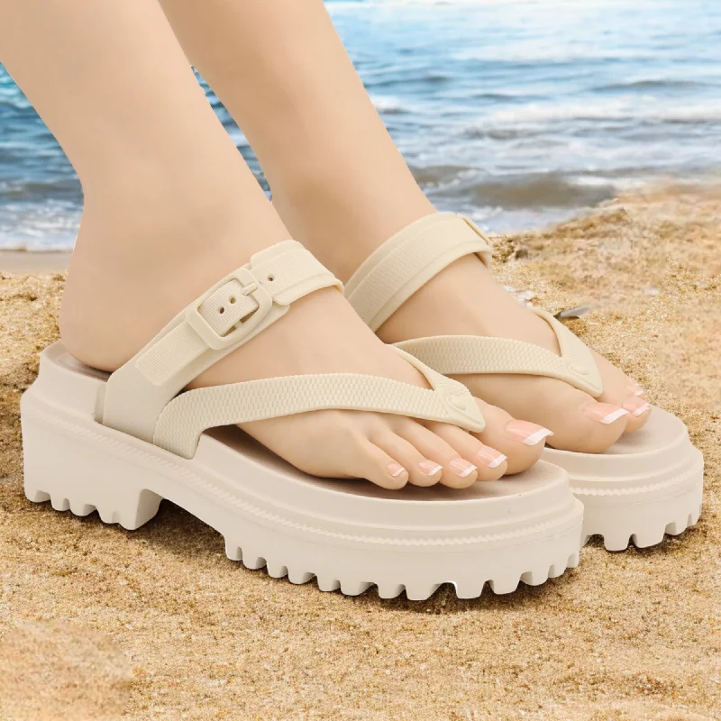 Men's slippers with a stretchy side panel for a better fit Leviana flipflop