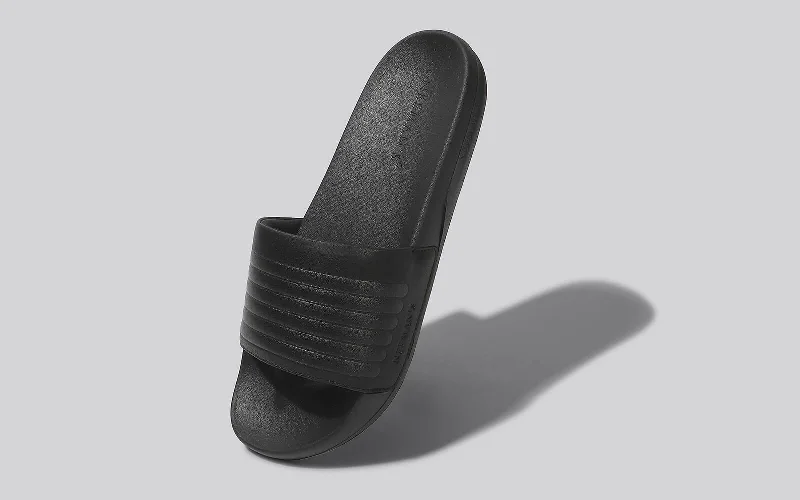 Men's sandals with a flexible sole for easy movement FootBed Slides for Men : Black Men's sandals with a flexible sole for easy movement FootBed Slides for Men : Black