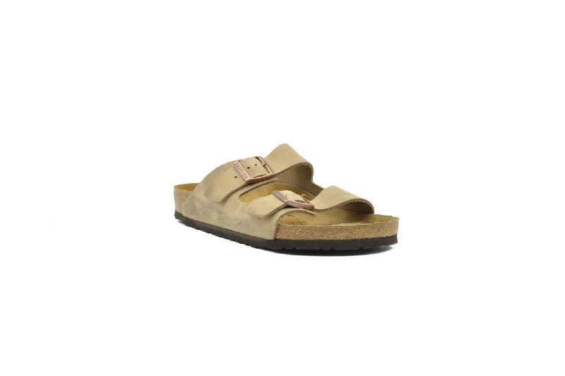Flip - flop style men's sandals for beach wearBIRKENSTOCK Arizona Oiled Leather