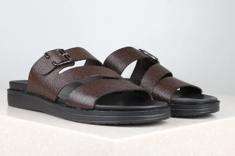 Men's sandals with a leather lining for comfortMen's sandals with a leather lining for comfortAtesber Thong Textured Sandal - Brown For Men