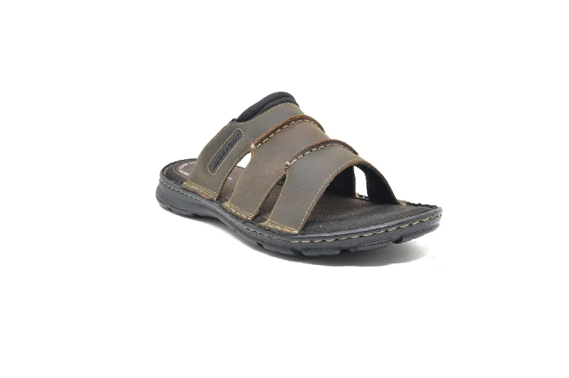 Men's sandals with a perforated leather upper for ventilationMen's sandals with a perforated leather upper for ventilationROCKPORT Dawryn Slide sandal