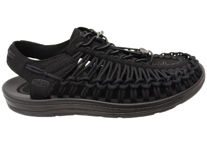 Men's sandals with a contrast stitching detailMen's sandals with a contrast stitching detailKeen Mens Uneek Comfortable Black Sandals