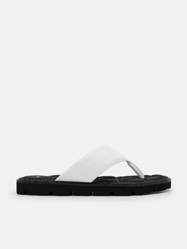 Men's sandals with a flexible sole for easy movementMen's sandals with a flexible sole for easy movementThong Sandals in Pixel