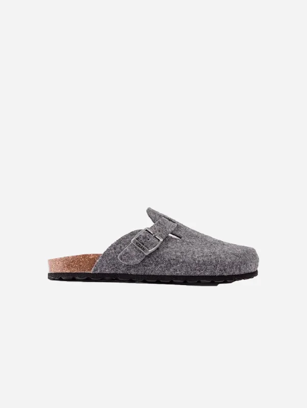 Men's sandals with a flexible sole for easy movementMen's sandals with a flexible sole for easy movementTaro Men's Footbed Textile Vegan Sandals | Grey