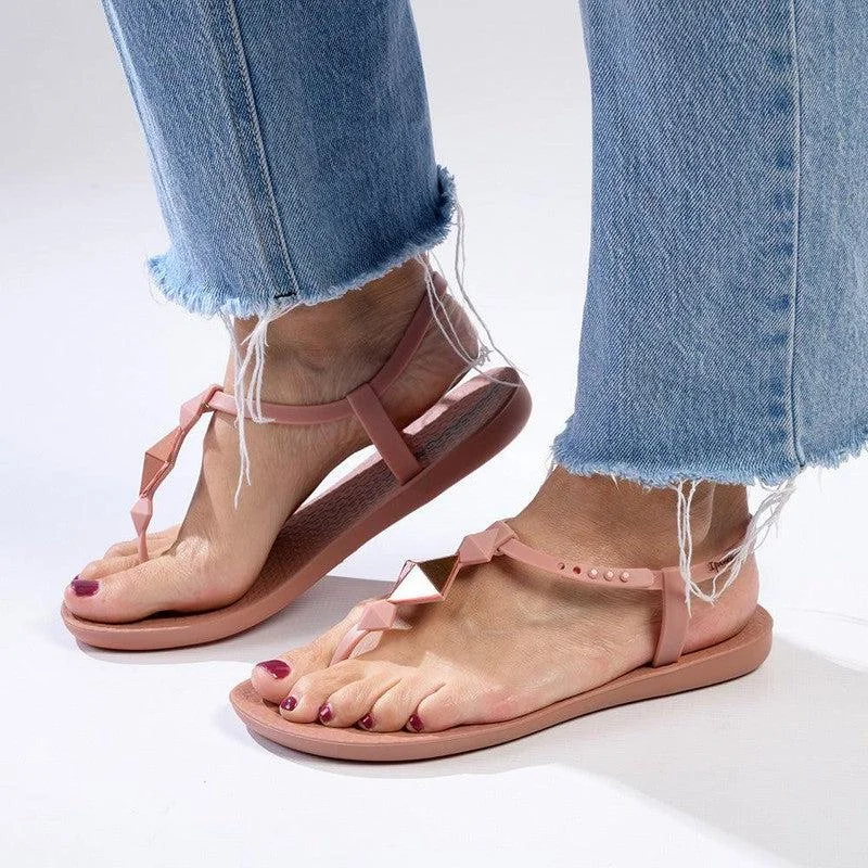 Women's Ankle - Strap Sandals with a Block Heel in Red for a Sophisticated StyleWomen's Ankle - Strap Sandals with a Block Heel in Red for a Sophisticated StyleIpanema Diamond Glam Thong Sandals - Rose Pink