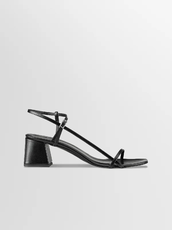 Shock - Absorbing Women's Sandals with a Soft Insole in Black for Active LifestylesShock - Absorbing Women's Sandals with a Soft Insole in Black for Active LifestylesRose in Nero