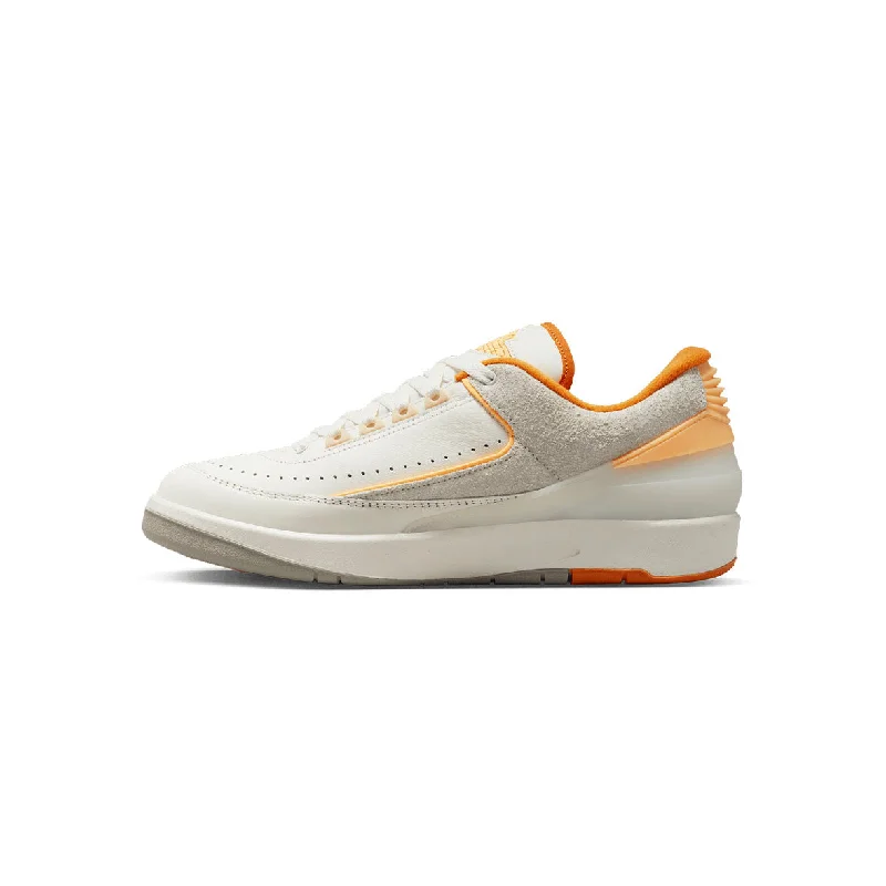 Men's multi - colored sneakers with a gradient effectNike Air Jordan 2 Low Melon Tint