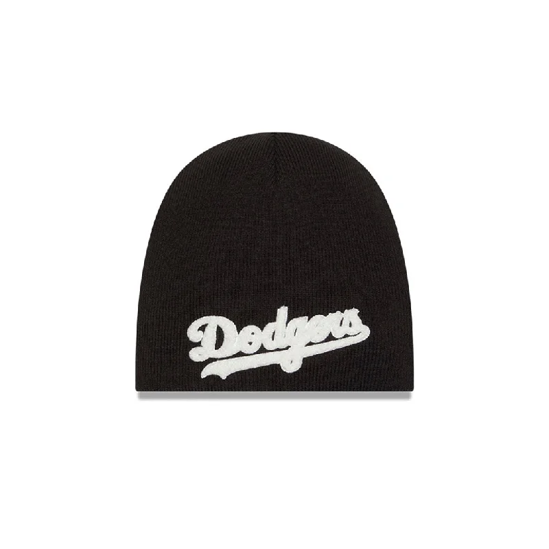 Men's sneaker collections based on popular cultureNew Era Chenille Script LA Dodgers Black