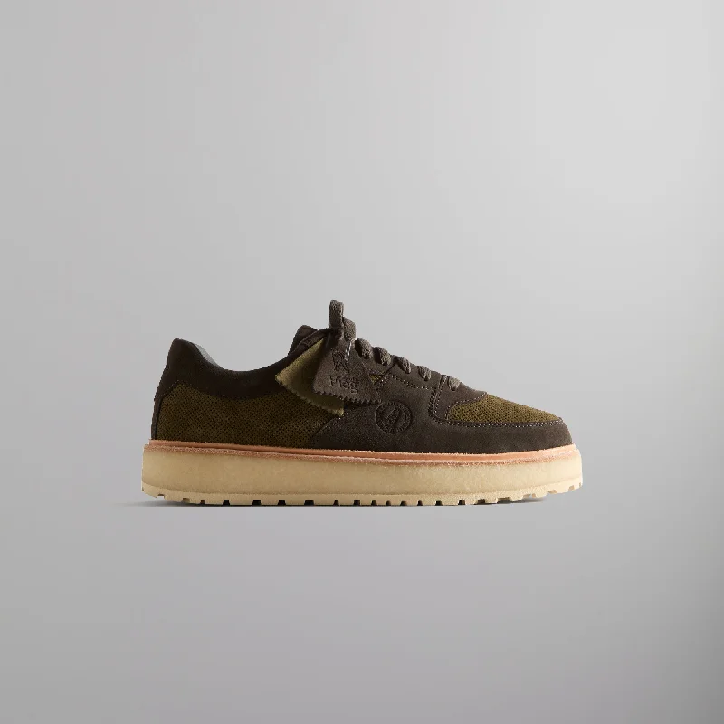 Men's lightweight sneakers for travel8th St by Ronnie Fieg for Clarks Originals Sandford 2 - Black Olive / Ivy Green Men's lightweight sneakers for travel8th St by Ronnie Fieg for Clarks Originals Sandford 2 - Black Olive / Ivy Green