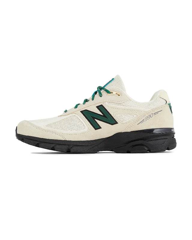 Men's chunky - sole sneakers for a trendy lookMade in USA 990v4 - Macadamia Nut / Black
