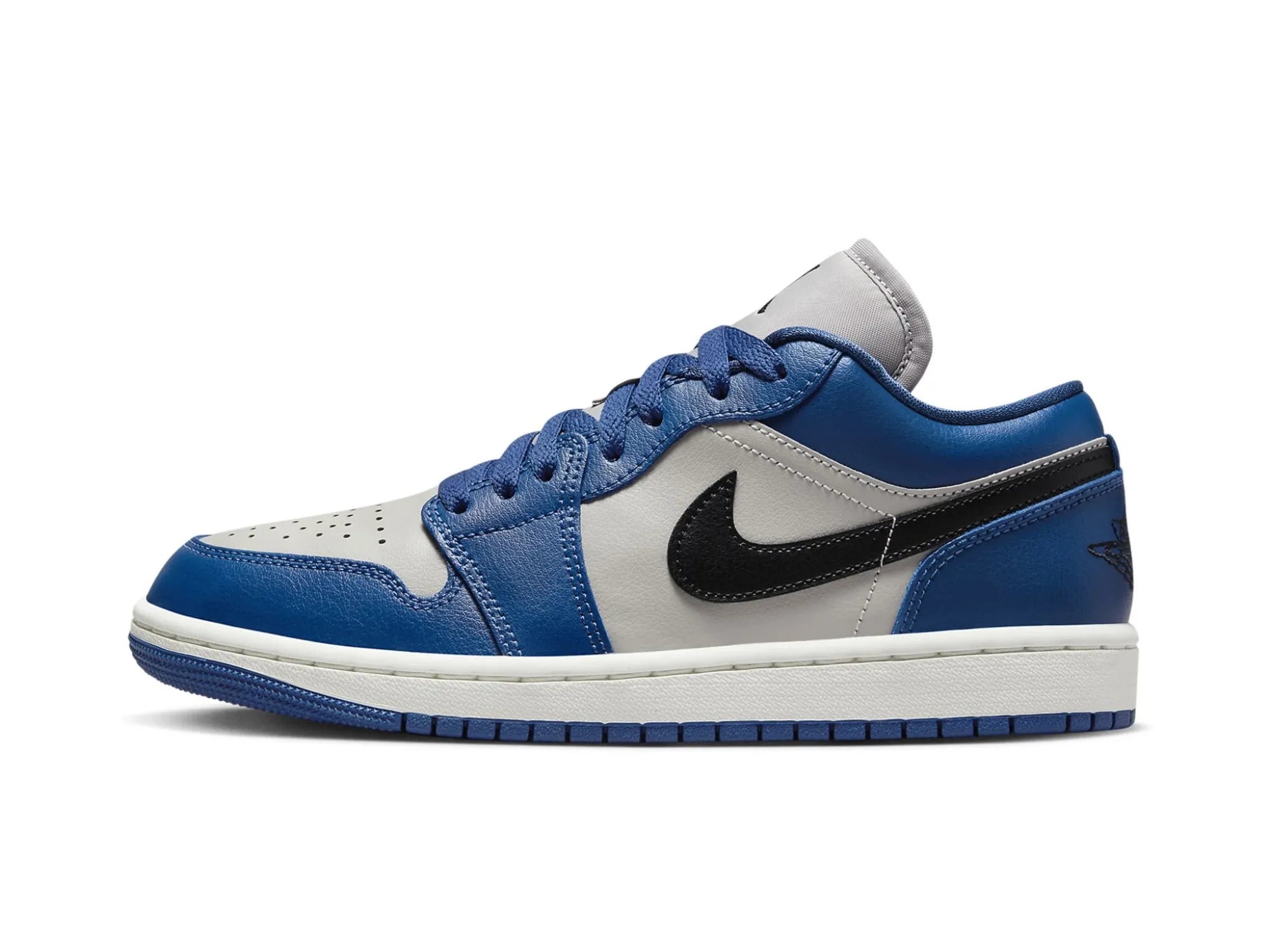 Men's hiking sneakers with a high - traction soleNike Air Jordan 1 Low "French Blue College Grey" Men's hiking sneakers with a high - traction soleNike Air Jordan 1 Low "French Blue College Grey"