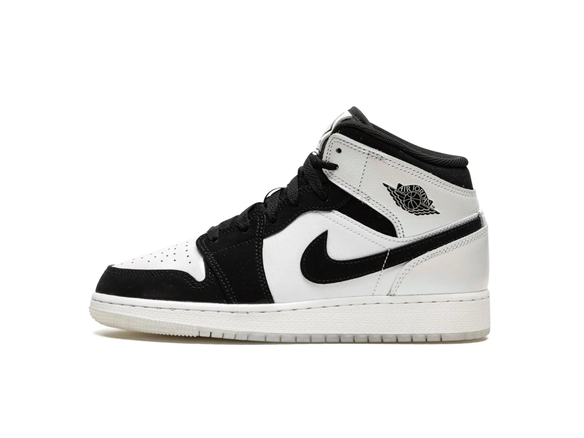 Men's hiking sneakers with a high - traction soleNike Air Jordan 1 Mid "Diamond Shorts" Men's hiking sneakers with a high - traction soleNike Air Jordan 1 Mid "Diamond Shorts"