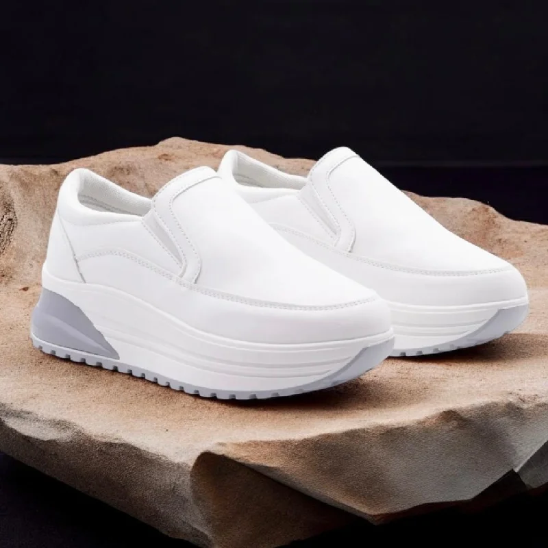Men's lightweight training sneakers for CrossFit workoutsOnerisa slipon D011