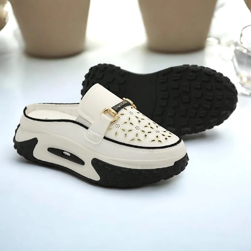 Men's slip - on sneakers with elastic side panelsOpen back P562
