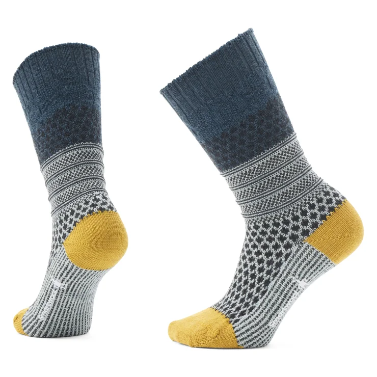 Women's Sneakers with Removable Insoles for Easy Cleaning and CustomizationEveryday Popcorn Cable Crew Sock - Frosty Green