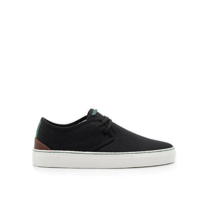 Men's lifestyle sneakers with a premium material constructionVegan winter sneaker black SID018