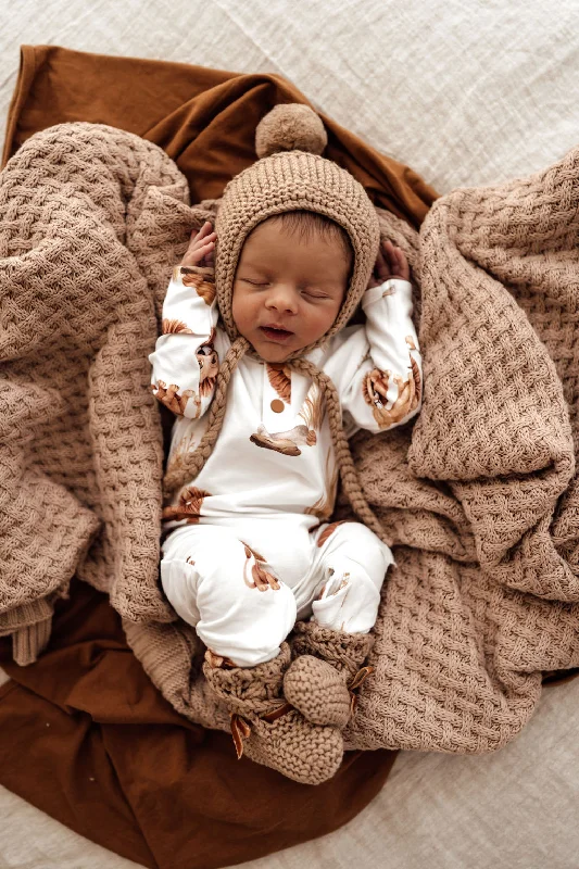 women's booties for travelSnuggle Hunny Merino Wool Bonnet & Booties Set - Fawn